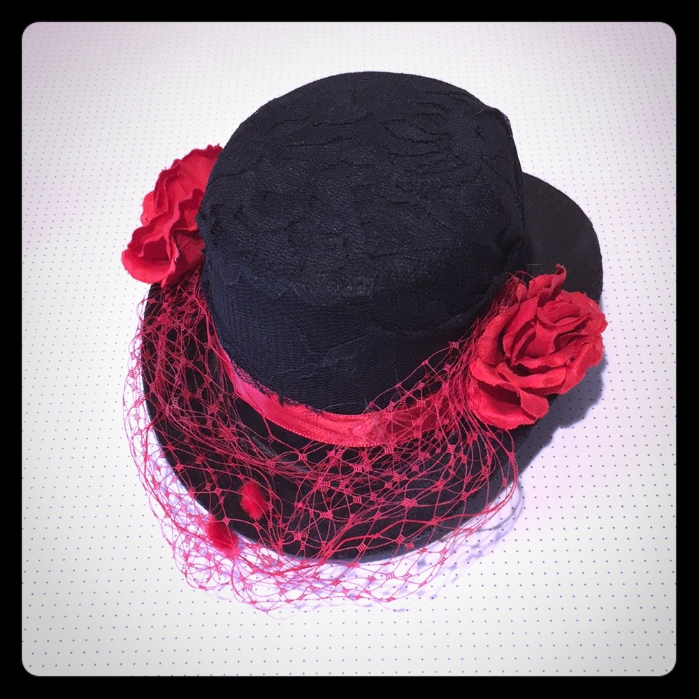 Queen of Hearts Mini Kentucky Derby Hat